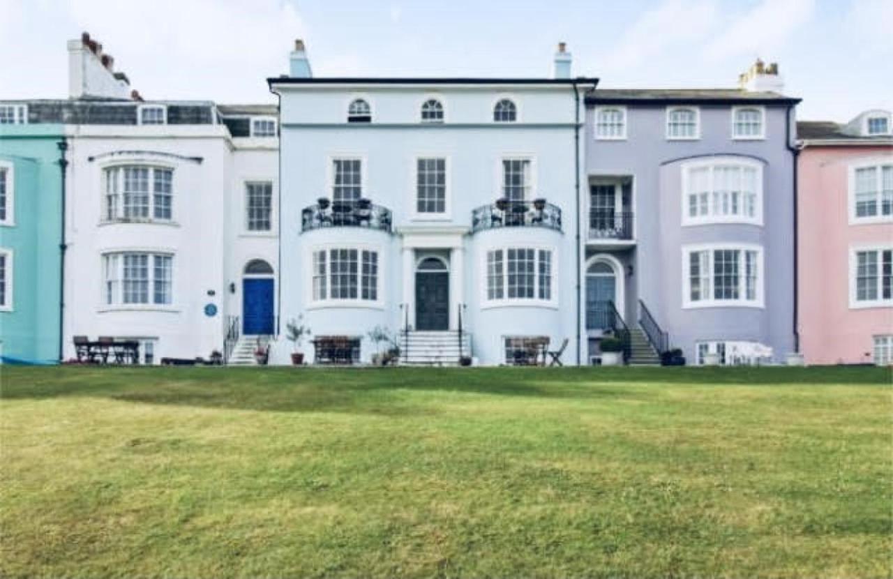 Beautiful Beachfront Retreat With A Stunning Sea View For The Ultimate Escape Away From The Busy World Below Herne Bay Eksteriør bilde