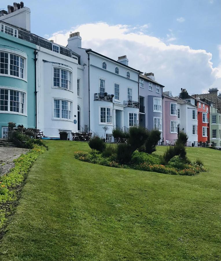 Beautiful Beachfront Retreat With A Stunning Sea View For The Ultimate Escape Away From The Busy World Below Herne Bay Eksteriør bilde