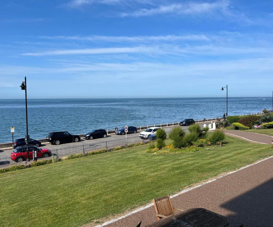Beautiful Beachfront Retreat With A Stunning Sea View For The Ultimate Escape Away From The Busy World Below Herne Bay Eksteriør bilde