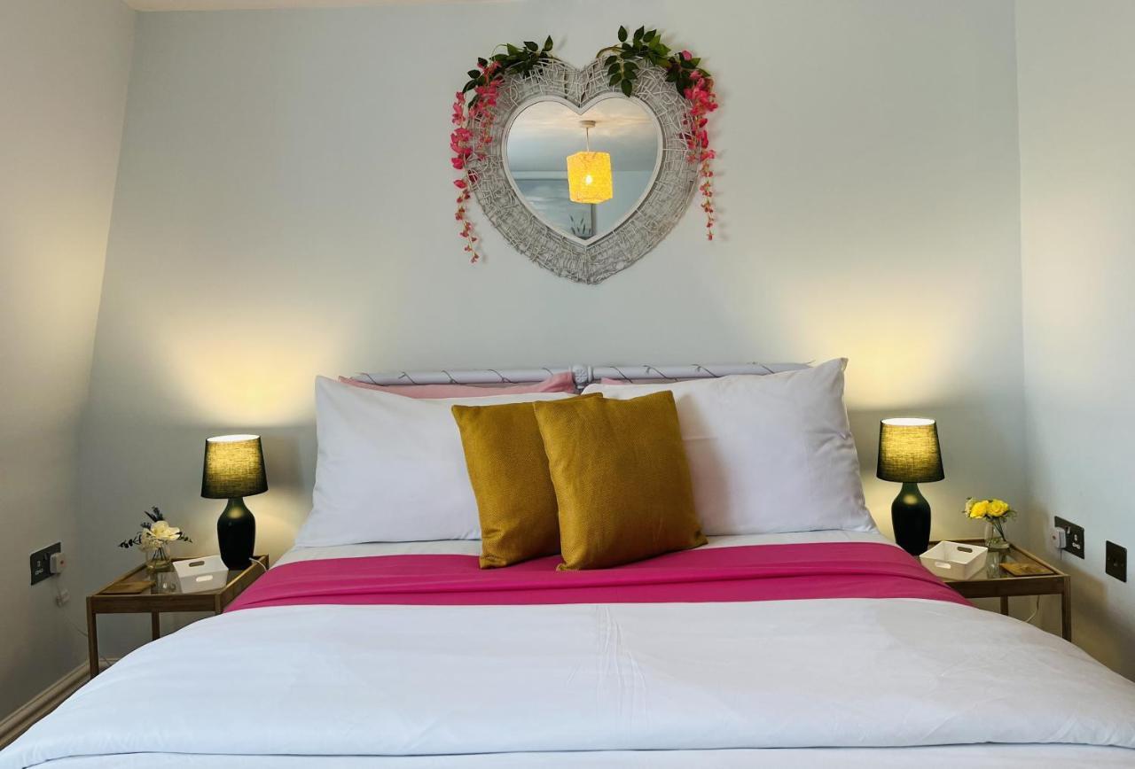 Beautiful Beachfront Retreat With A Stunning Sea View For The Ultimate Escape Away From The Busy World Below Herne Bay Eksteriør bilde