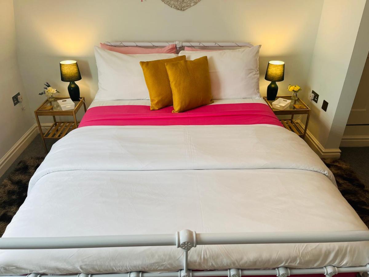 Beautiful Beachfront Retreat With A Stunning Sea View For The Ultimate Escape Away From The Busy World Below Herne Bay Eksteriør bilde